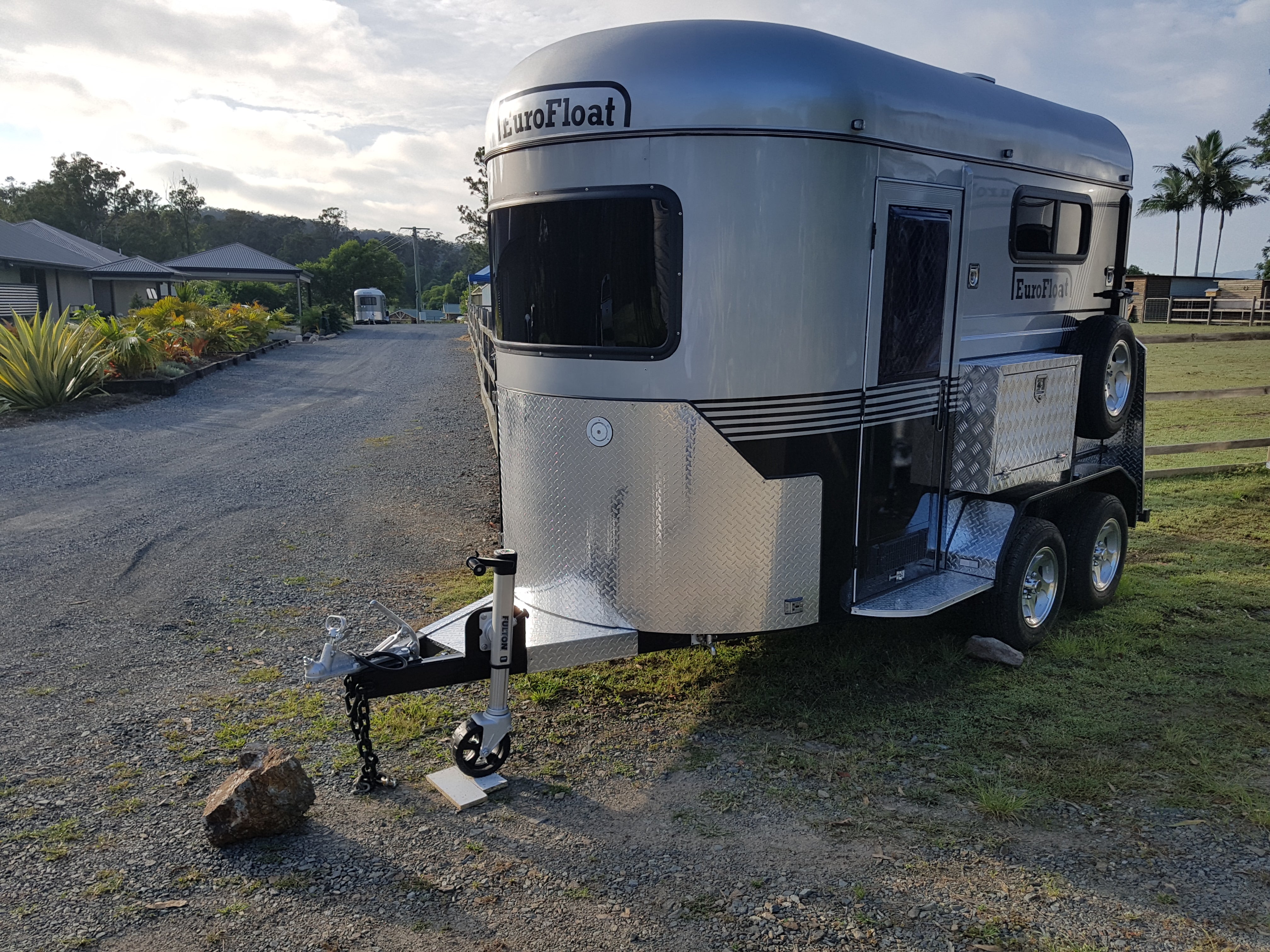 2HSL-L400 RN Classic Series Deluxe Package
