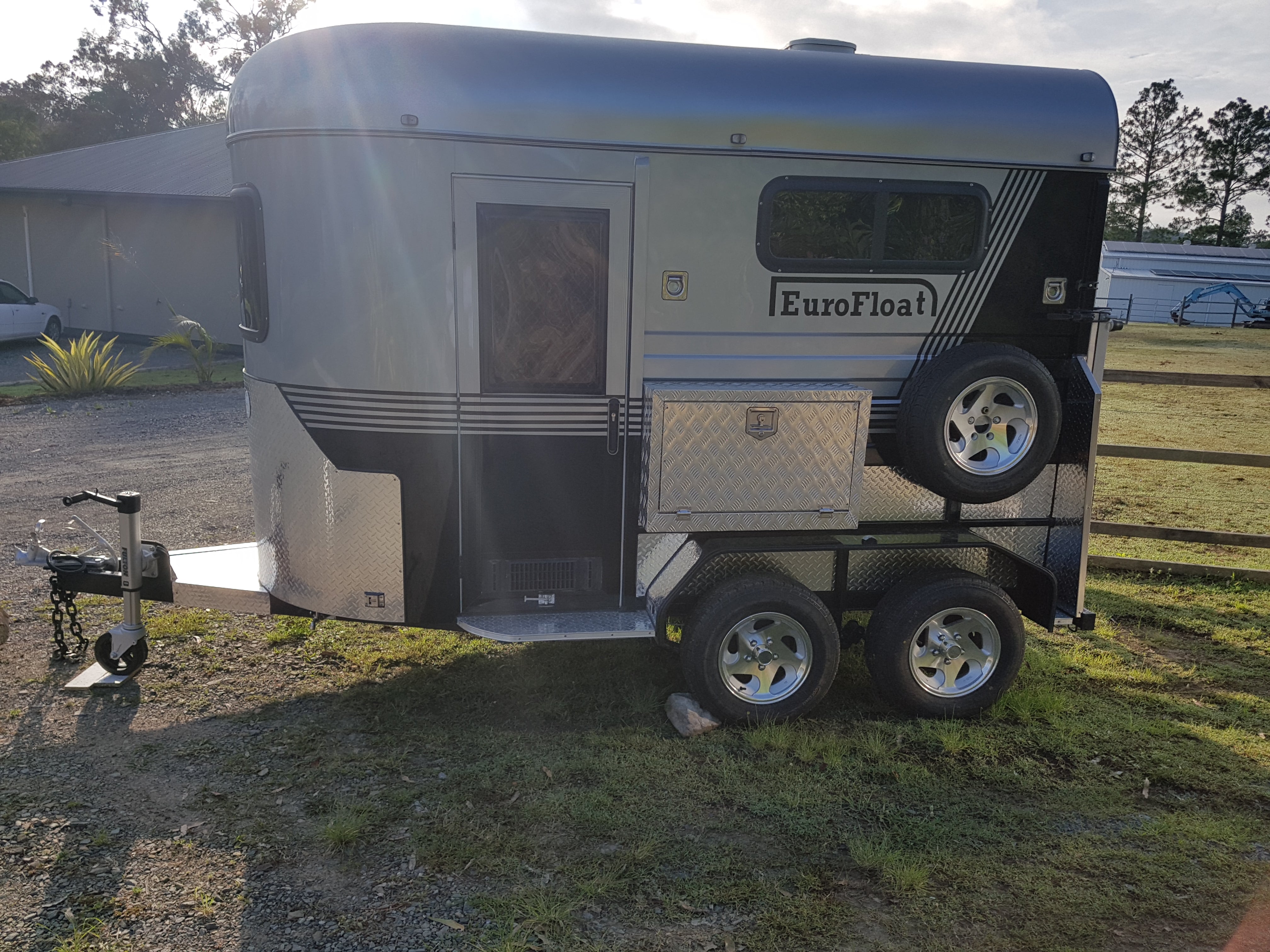 2HSL-L400 RN Classic Series Deluxe Package