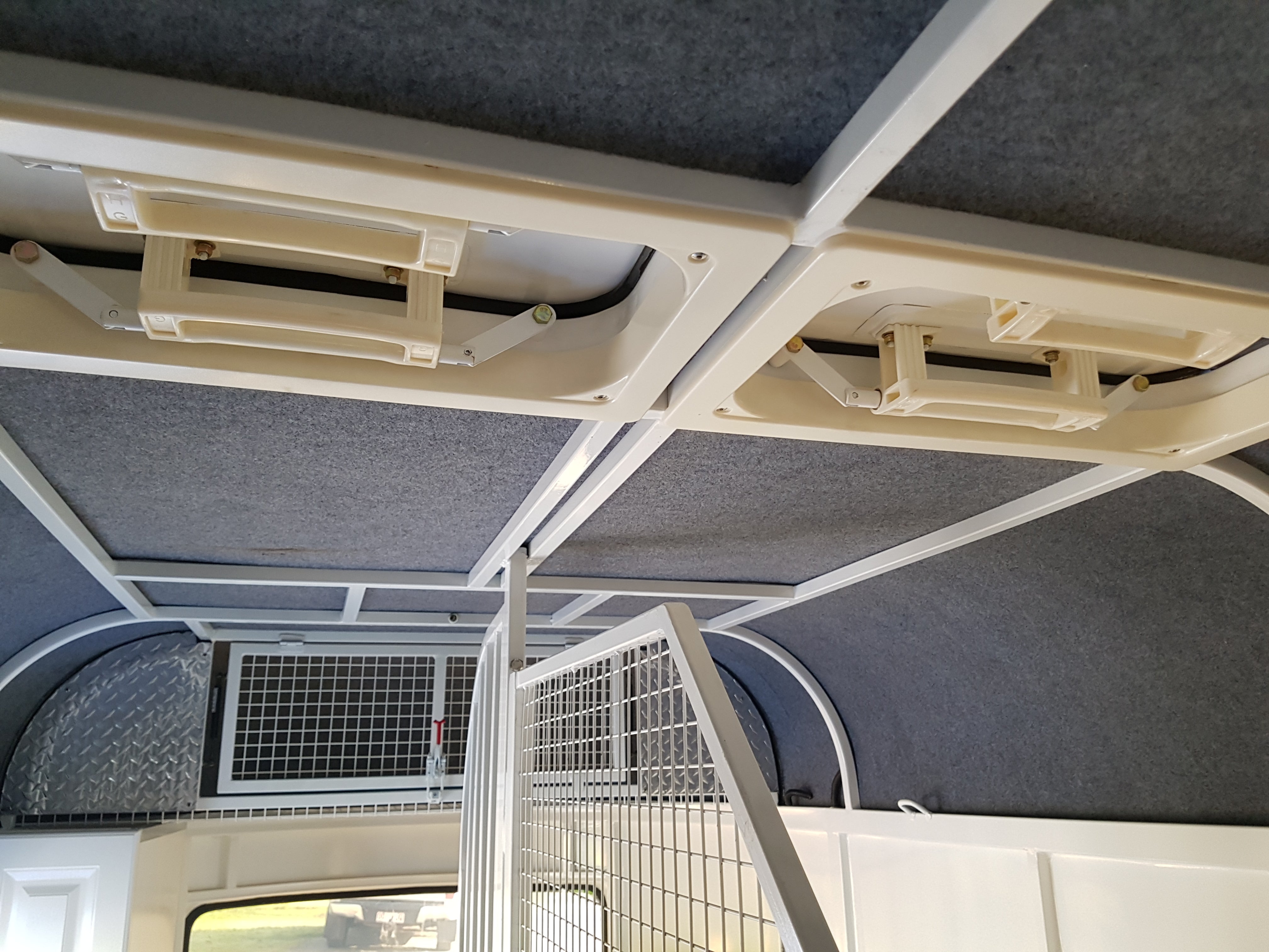 2HSL-L400 RN Classic Series Deluxe Package