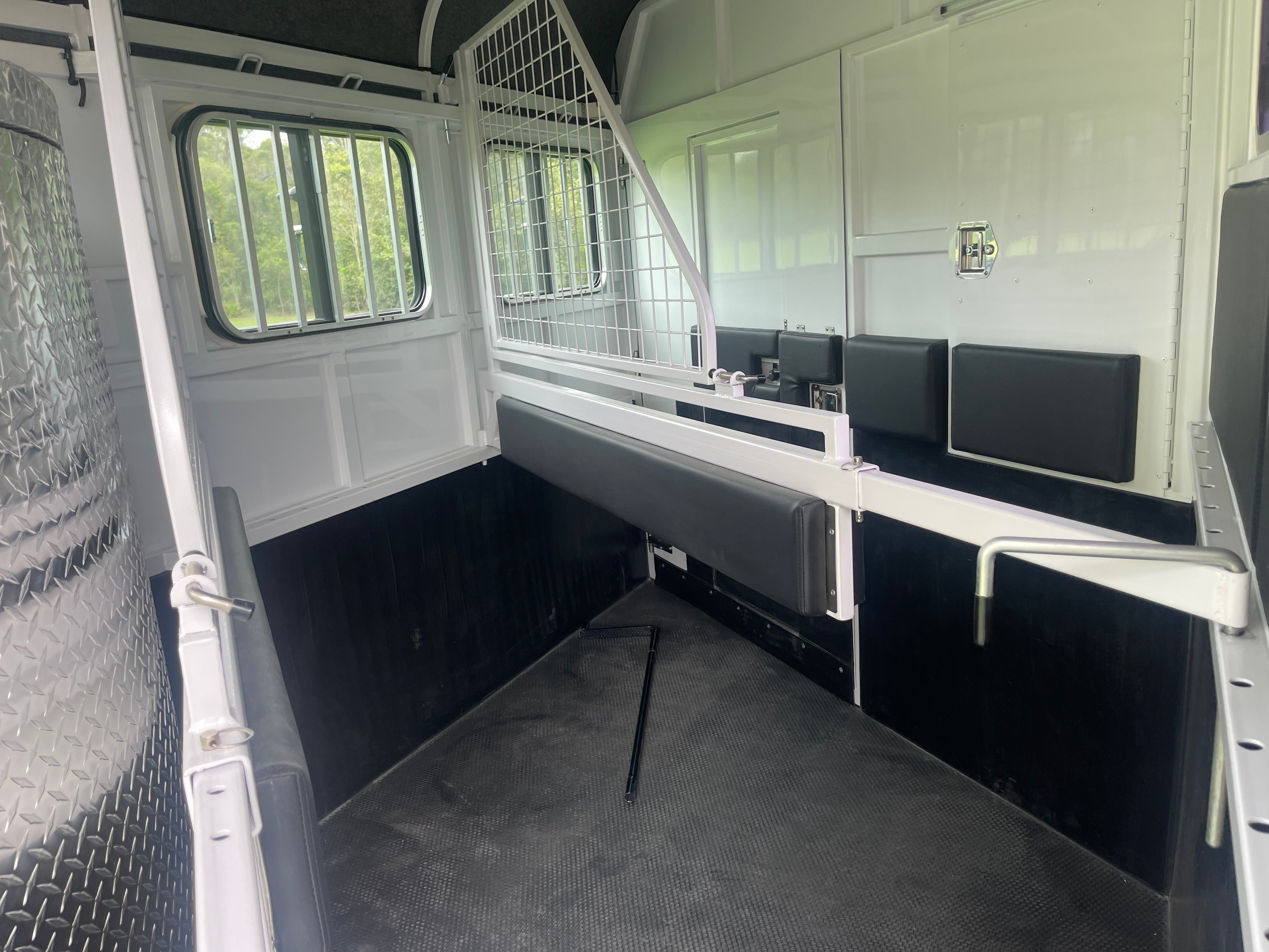 Square Nose EuroFloat 2HSGN-Overnighter package (2.1)