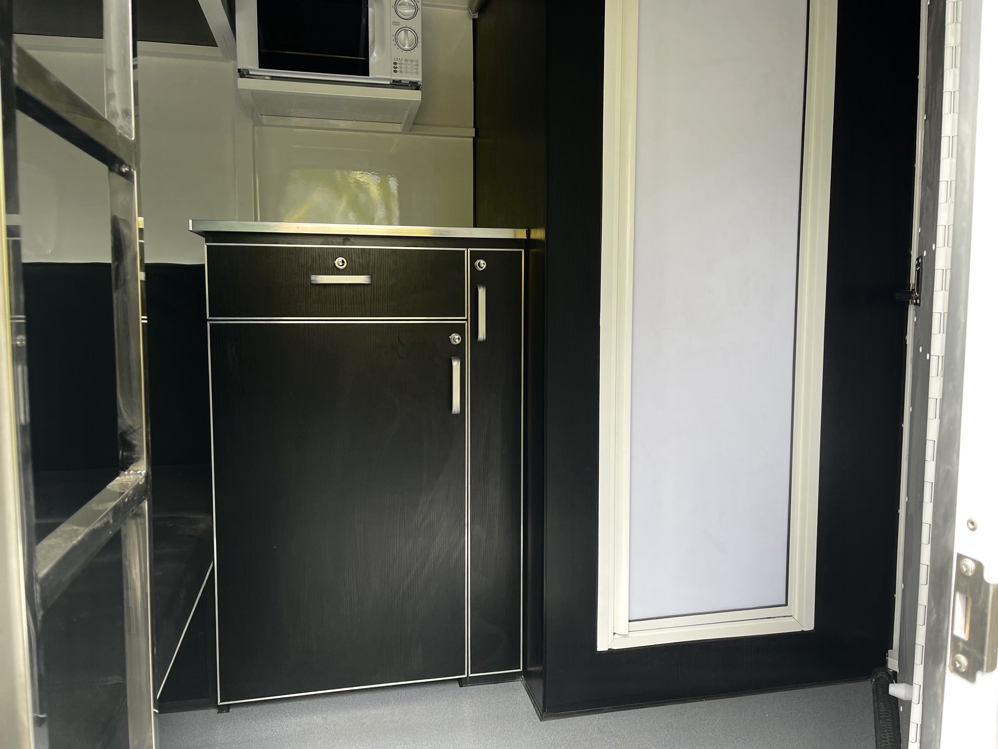 2HAL-O SN (2.1) 5106 RB DIVIDING WALL