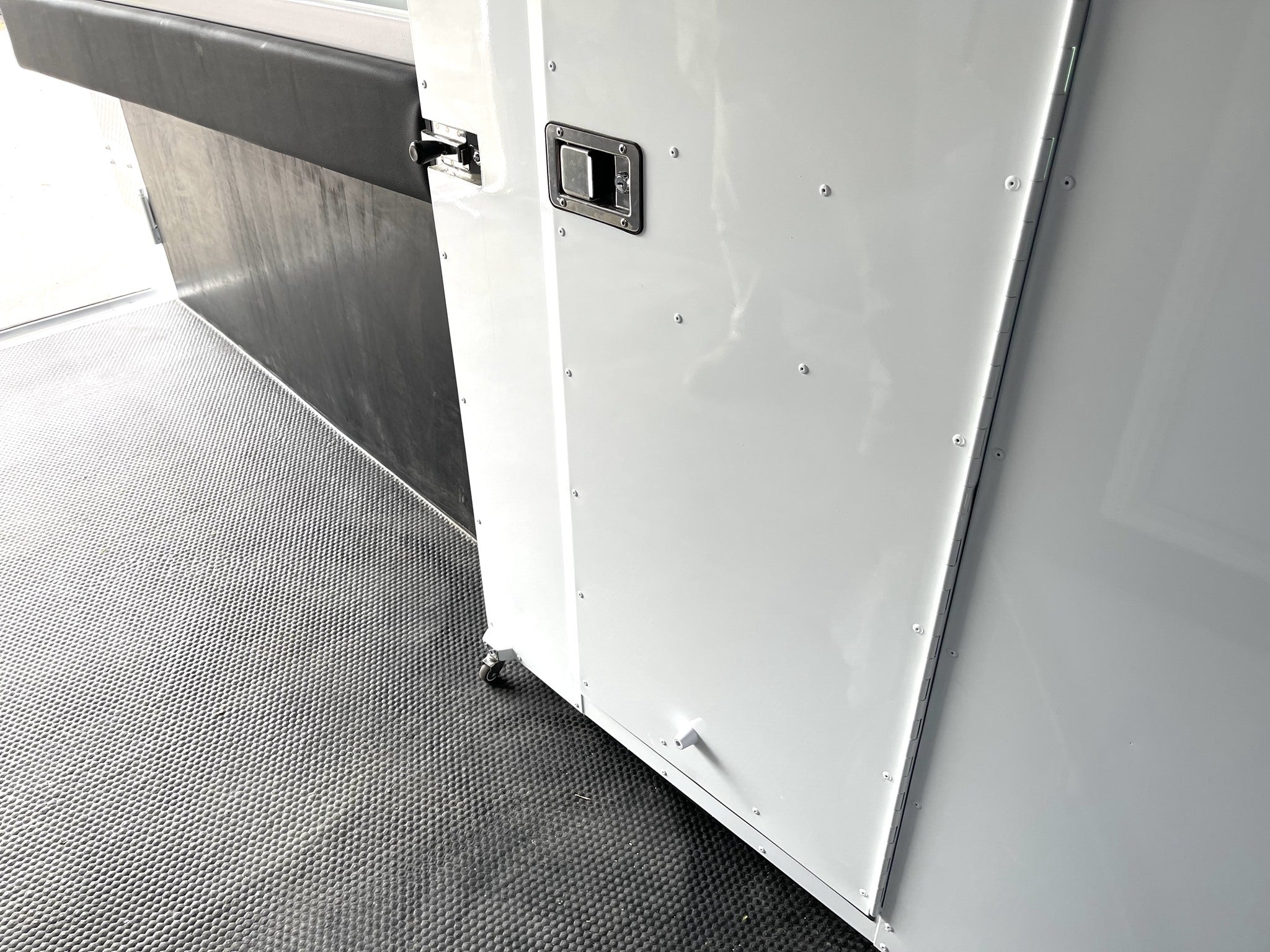2HAL-O SN (2.1) 5106 RB DIVIDING WALL