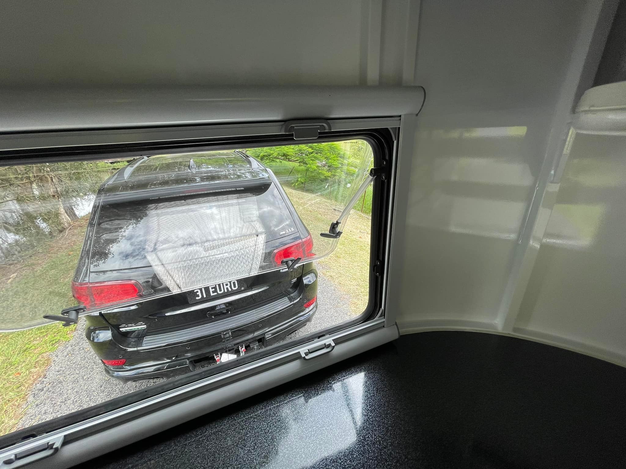 2HSL-L600 SN Classic Series Deluxe Package