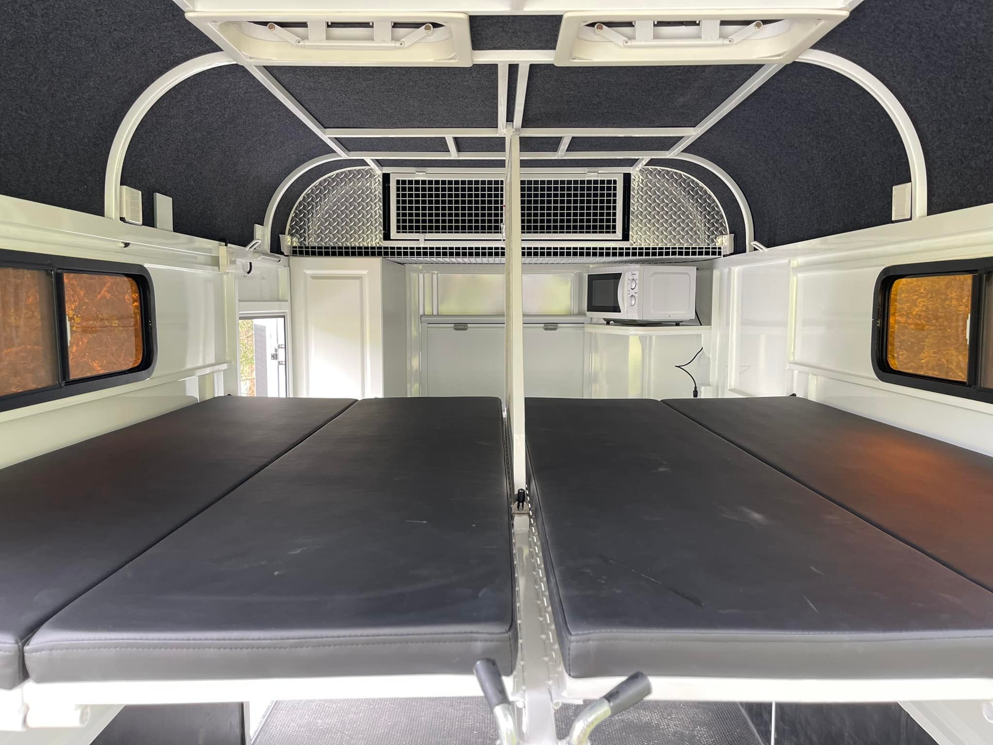 2HSL-L600 SN Classic Series Deluxe Package