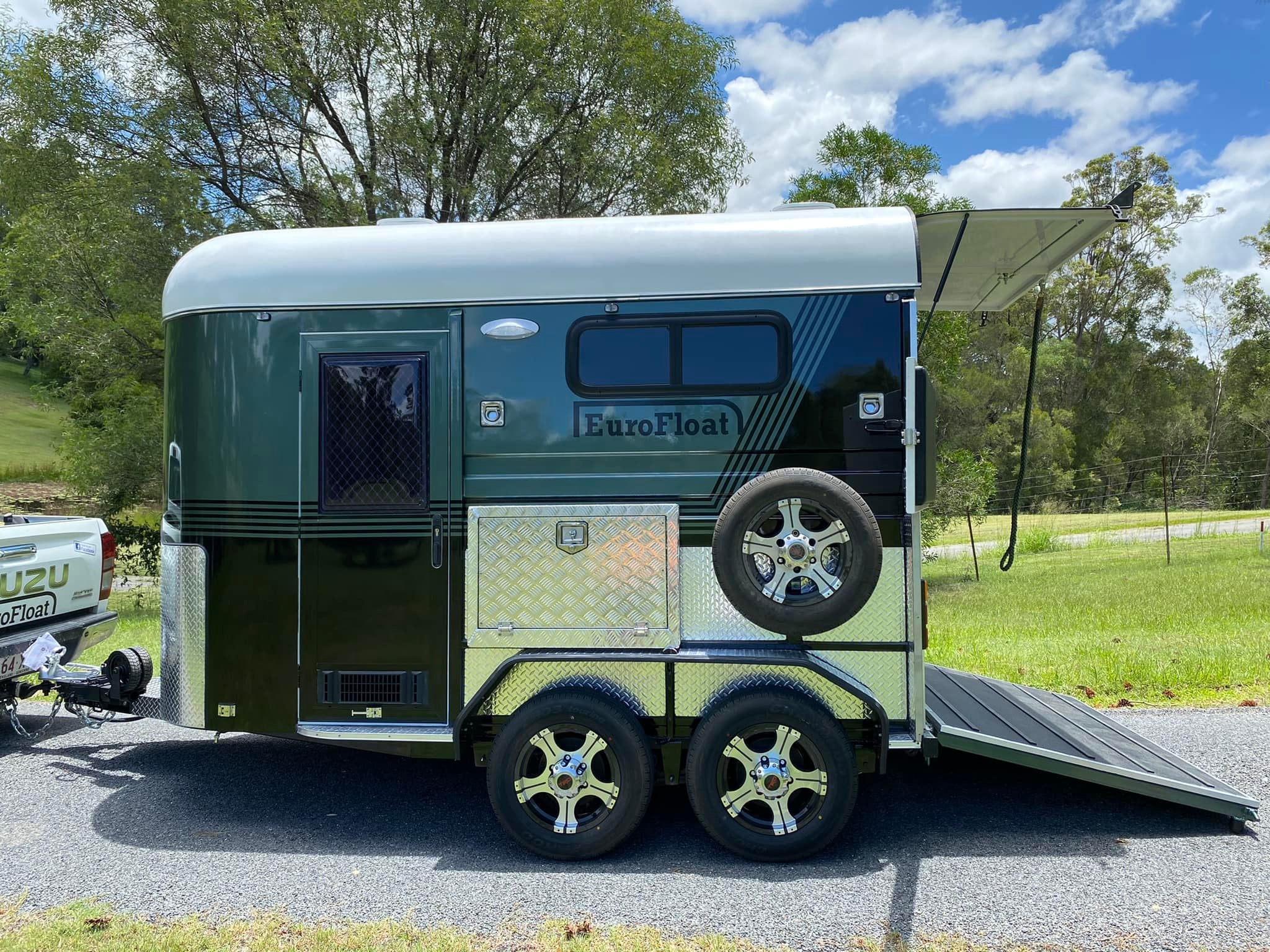 2HSL-L400 SN Classic Series Deluxe Package