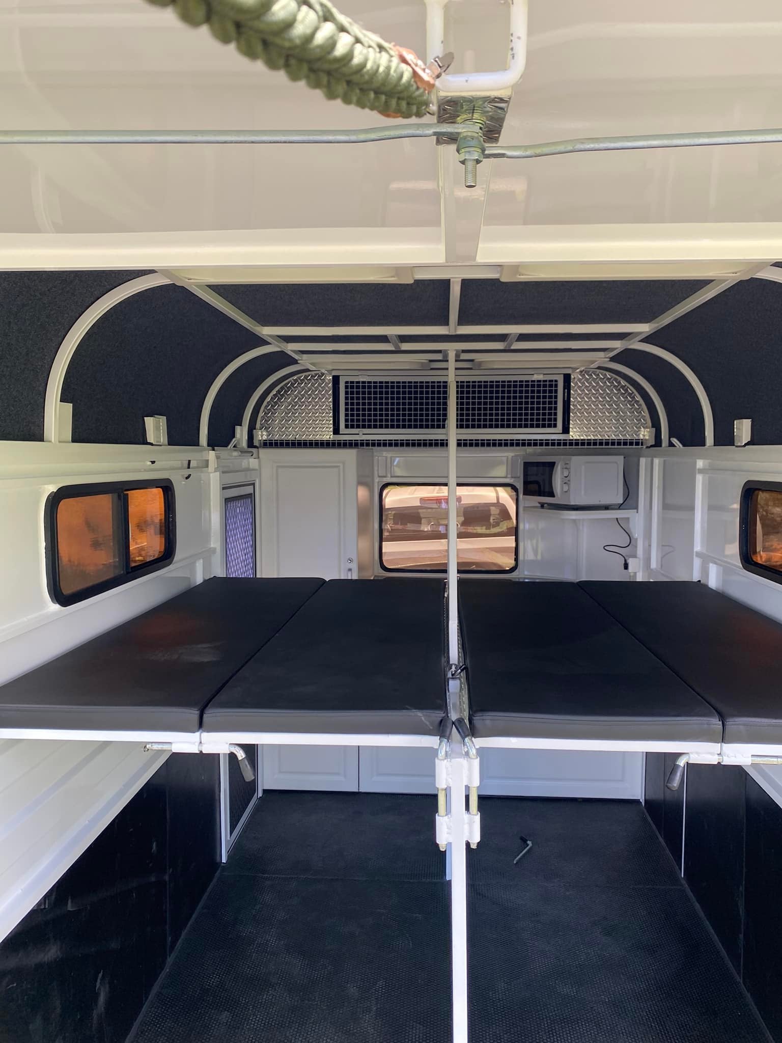 2HSL-L400 SN Classic Series Deluxe Package