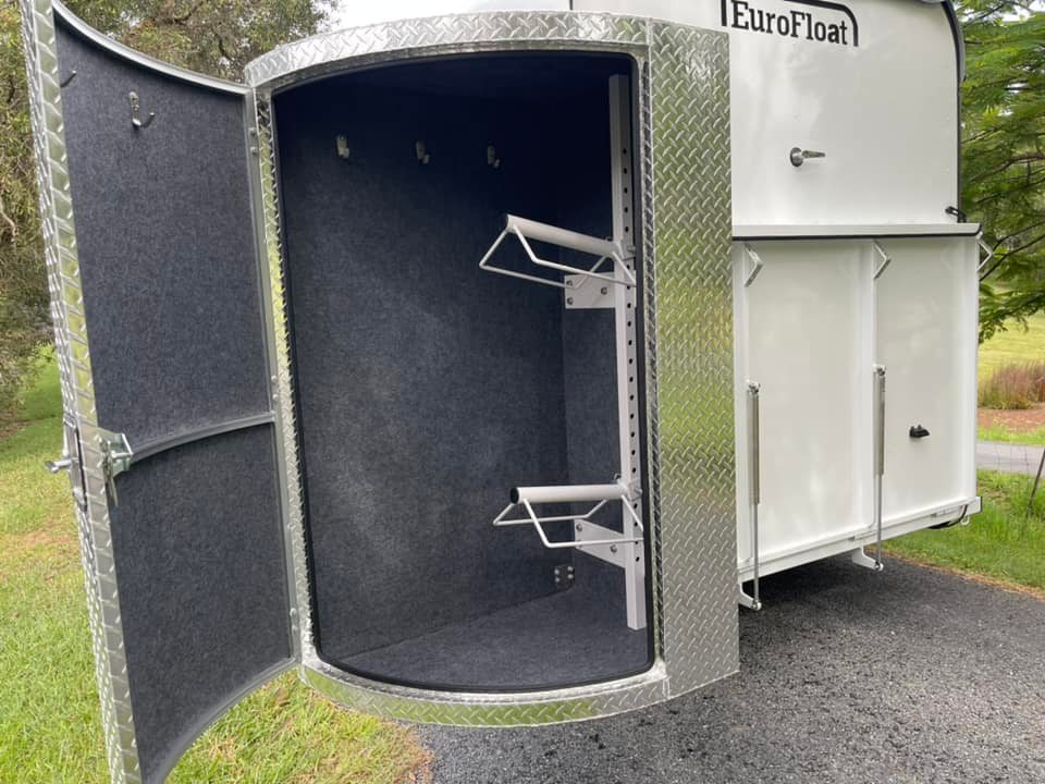 2HAL-O SN (2.O) 5106 RB DIVIDING WALL