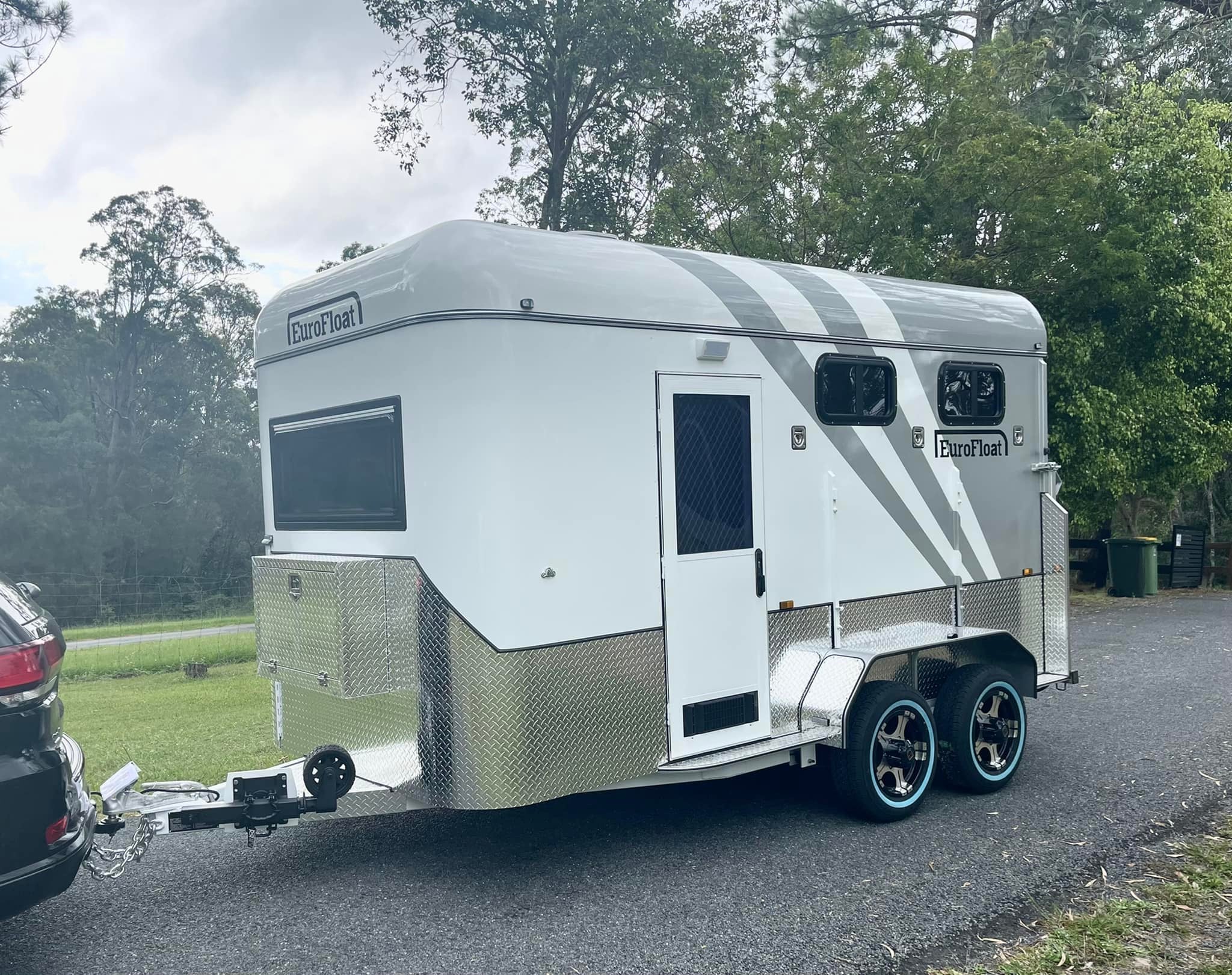 2HAL-L860 SN Prestige Series Deluxe Package