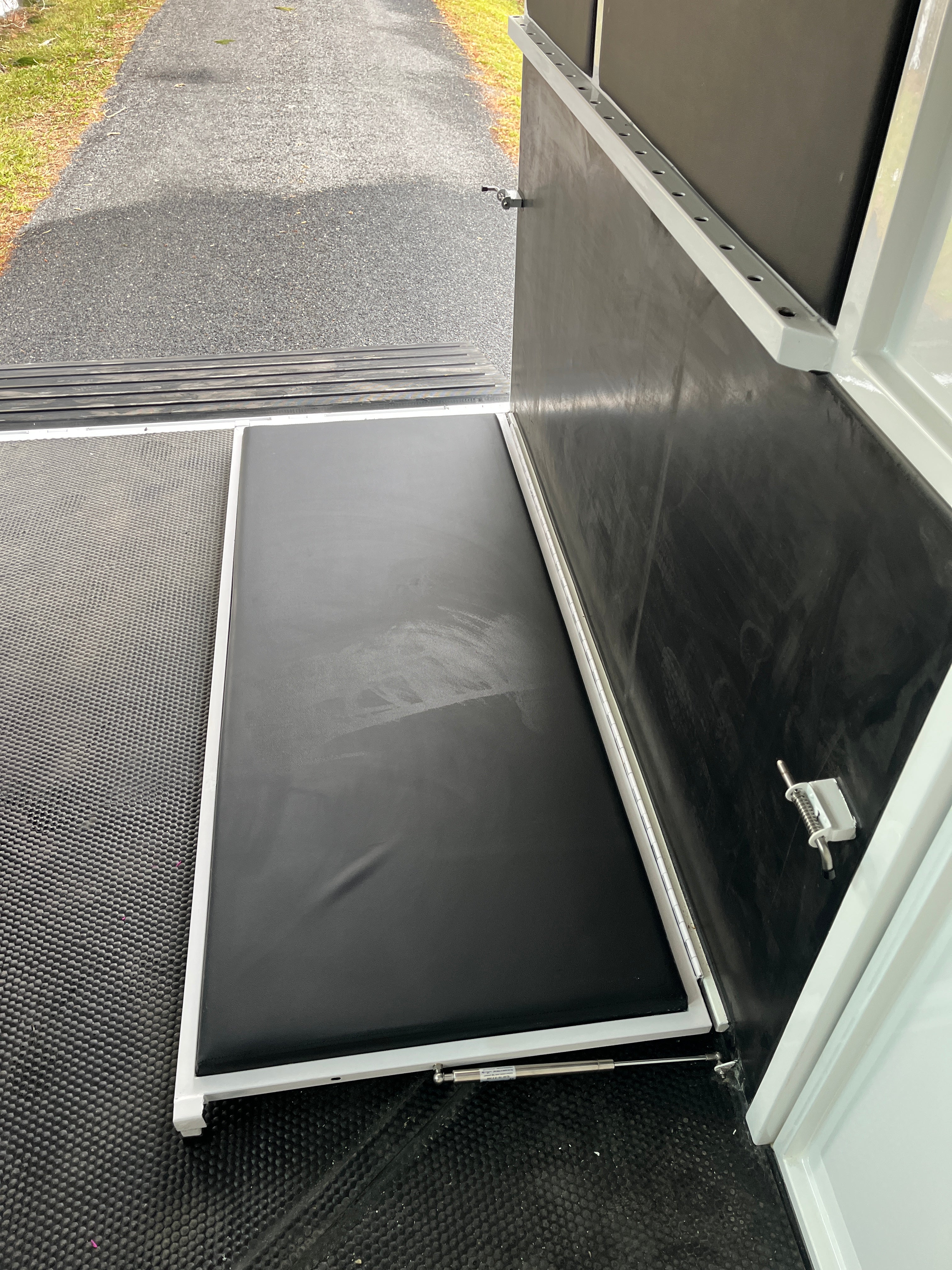 2HAL-L600 RN Prestige Series Standard Package