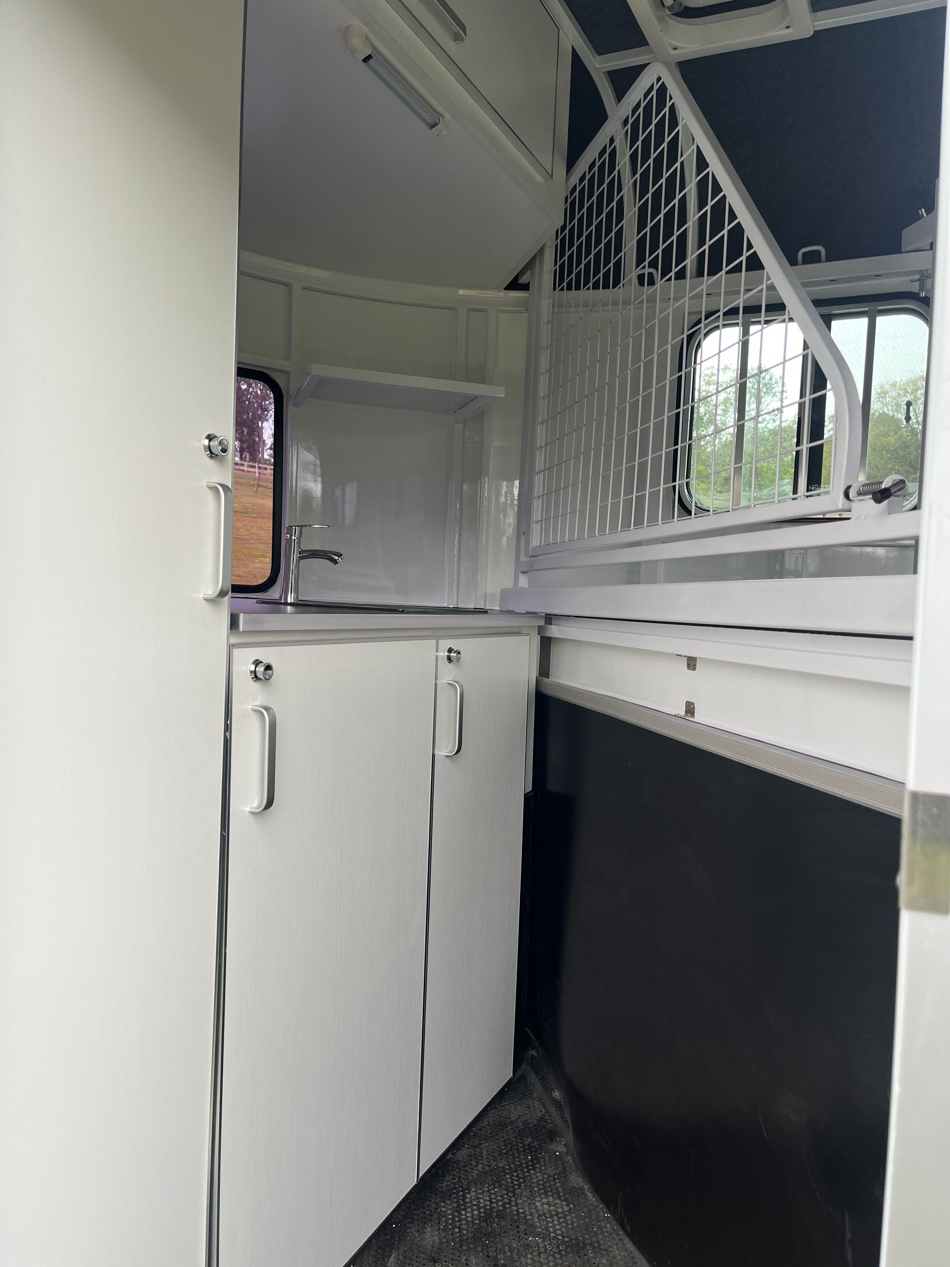 2HAL-L600 RN Prestige Series Standard Package
