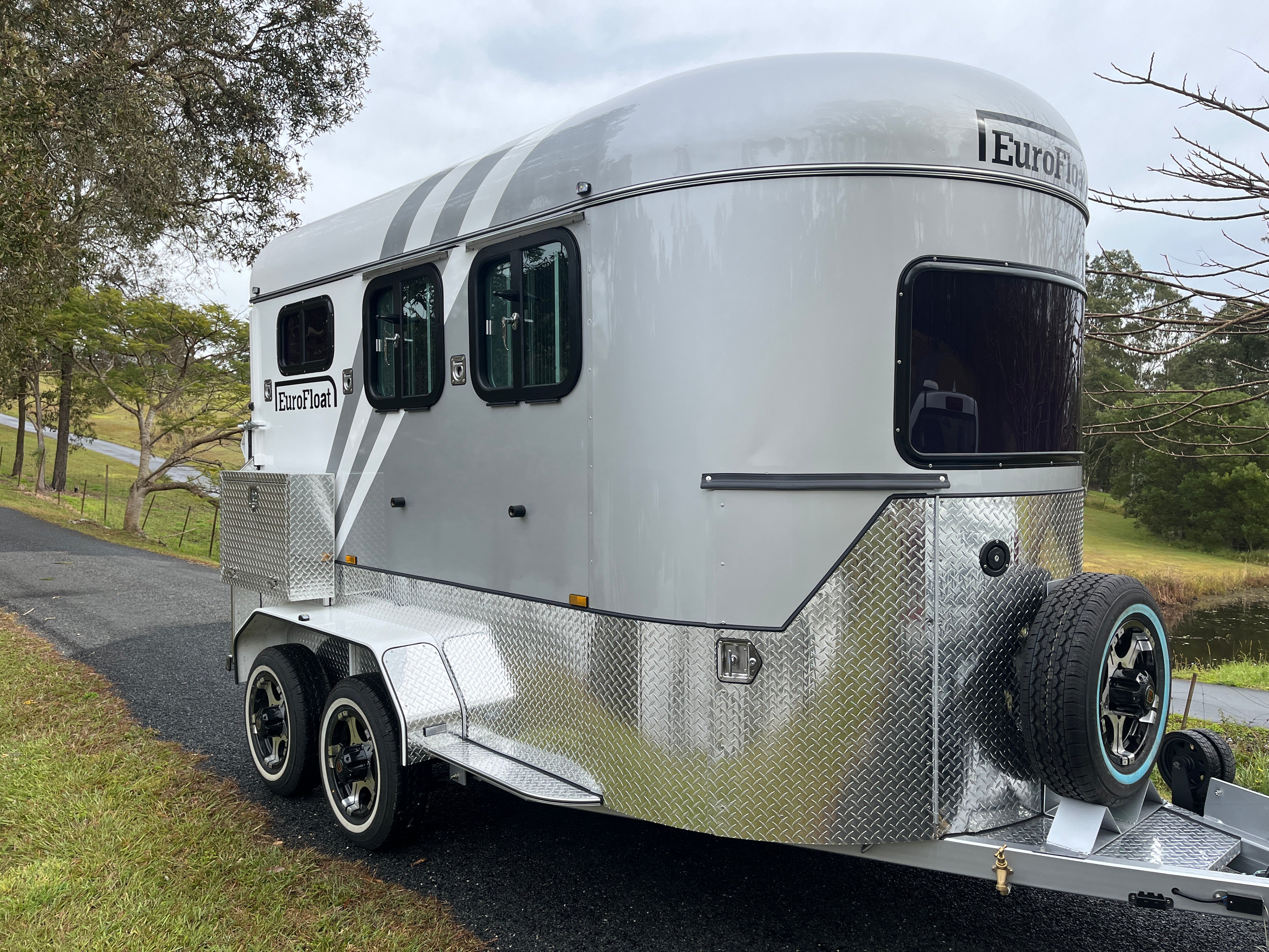 2HAL-L600 RN Prestige Series Standard Package
