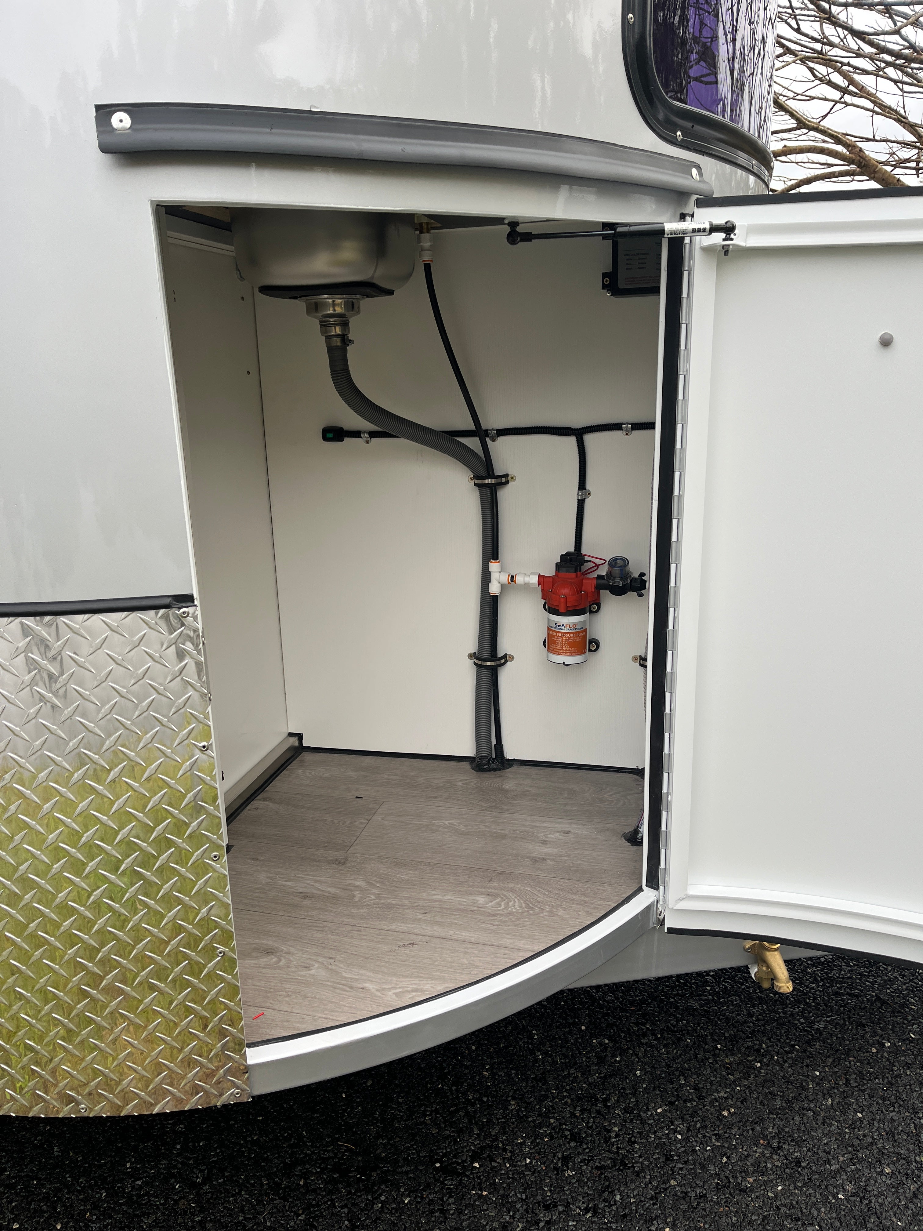 2HAL-L600 RN Prestige Series Standard Package
