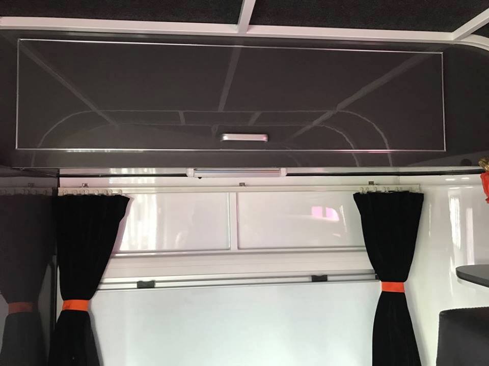 2HAL-O SN (1.O) 5106 RB DIVIDING WALL