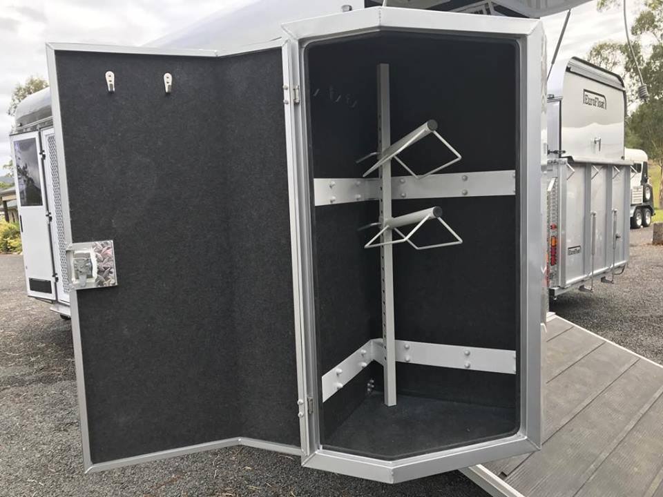 2HAL-O SN (1.O) 5475 RB DIVIDING WALL