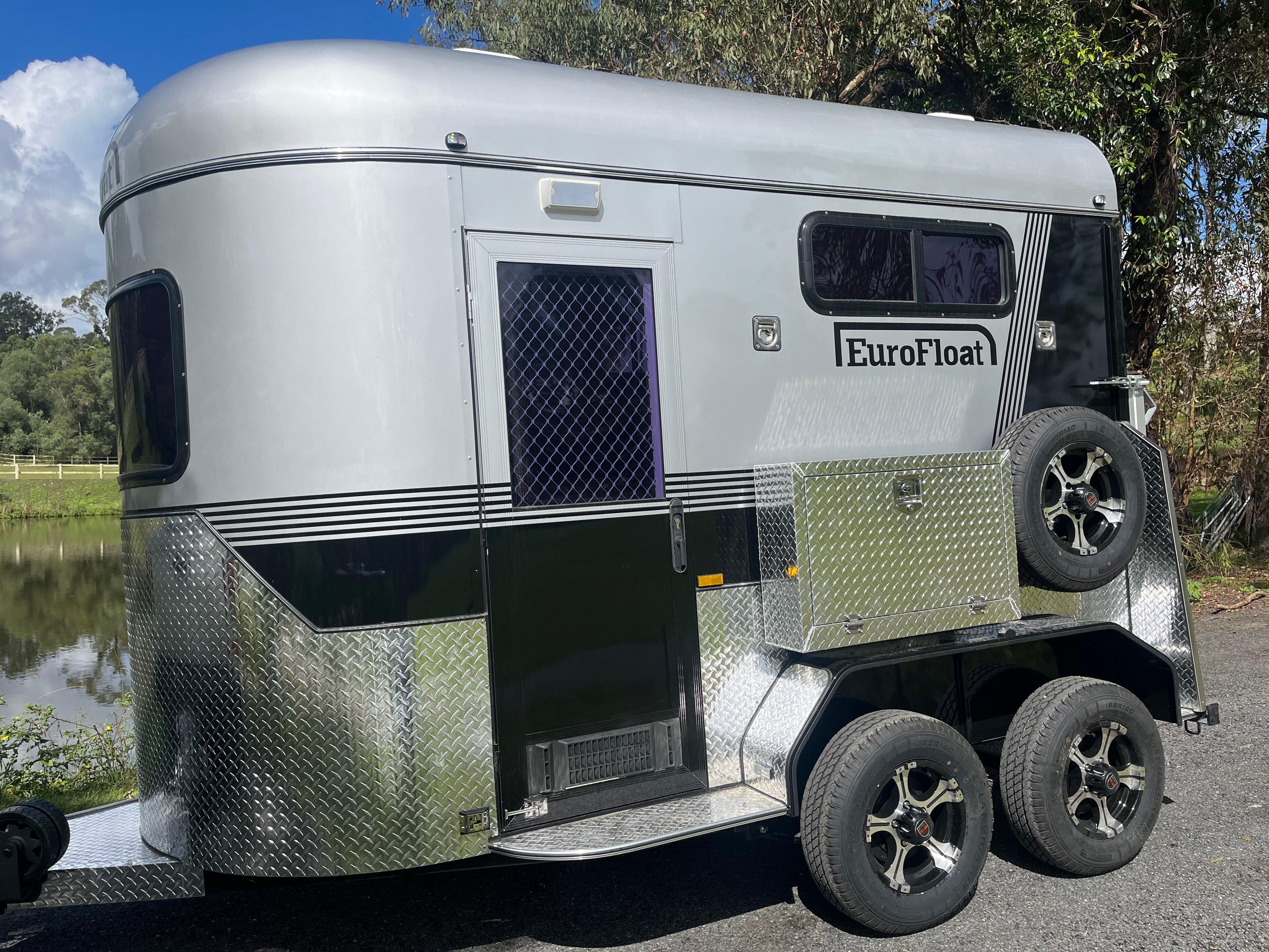 2HSL-L600 RN Prestige Series Deluxe Package