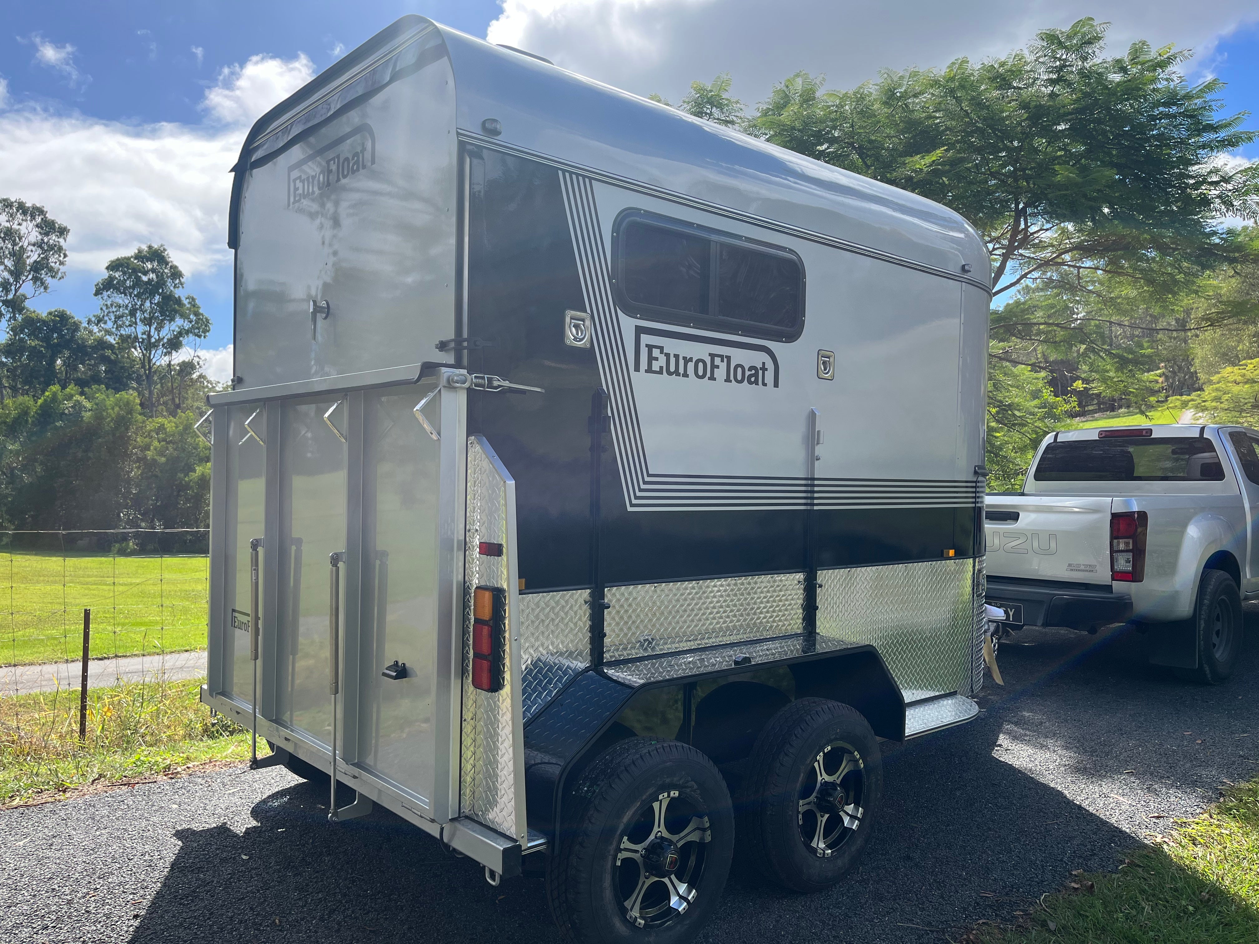 2HSL-L400 RN Prestige Series Deluxe Package