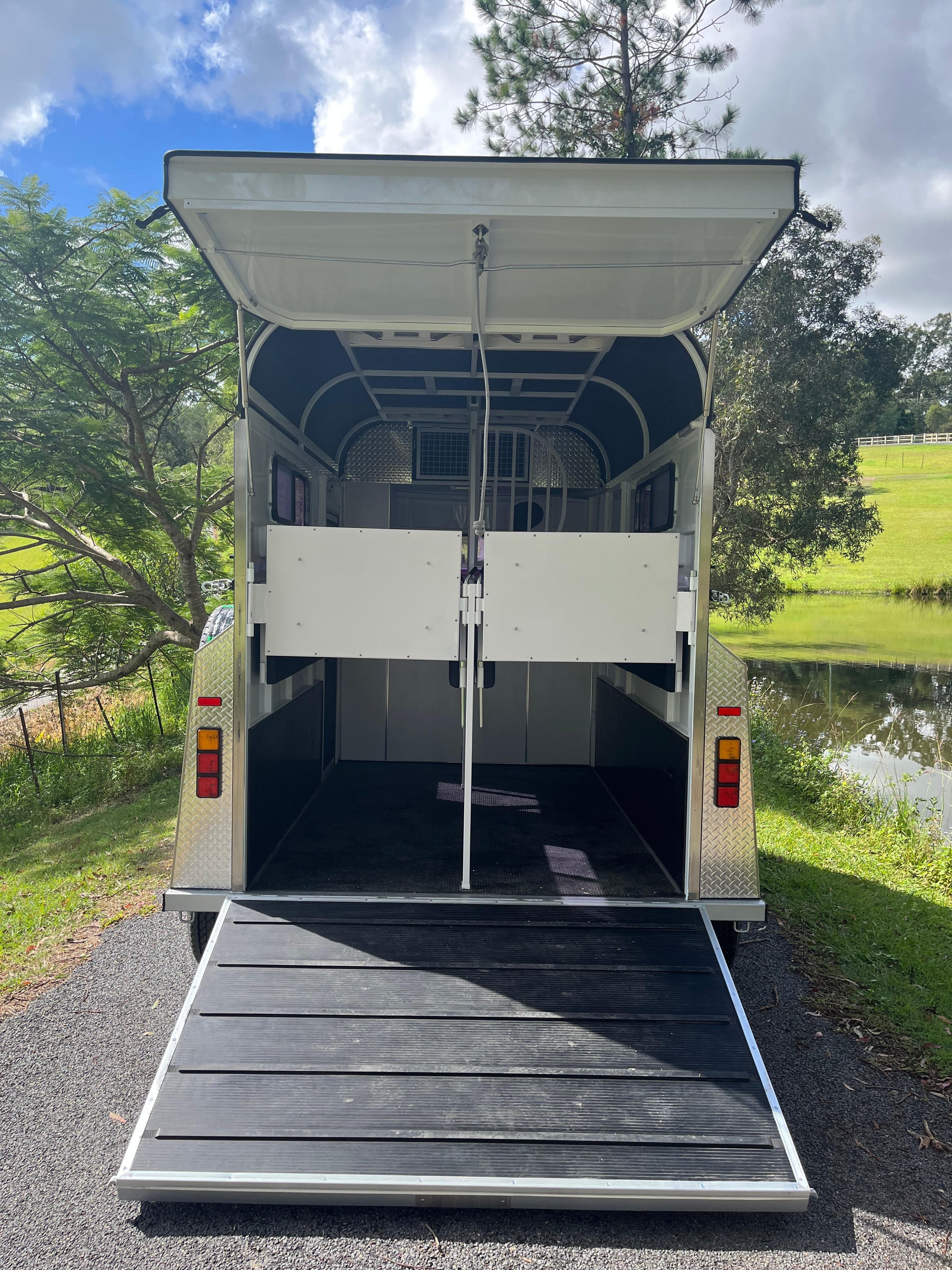 2HSL-L500 RN Prestige Series Deluxe Package