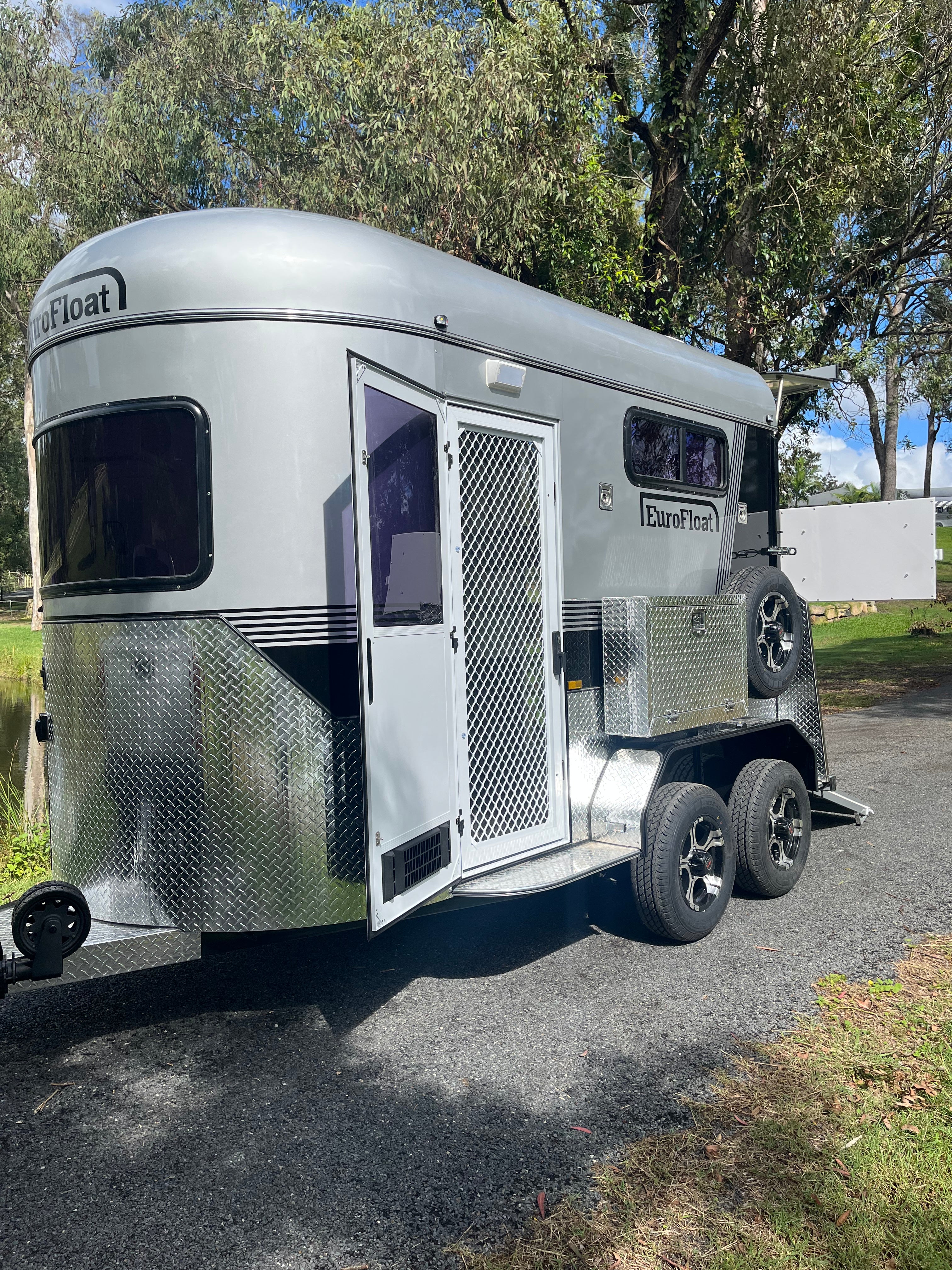 2HSL-L400 RN Prestige Series Deluxe Package