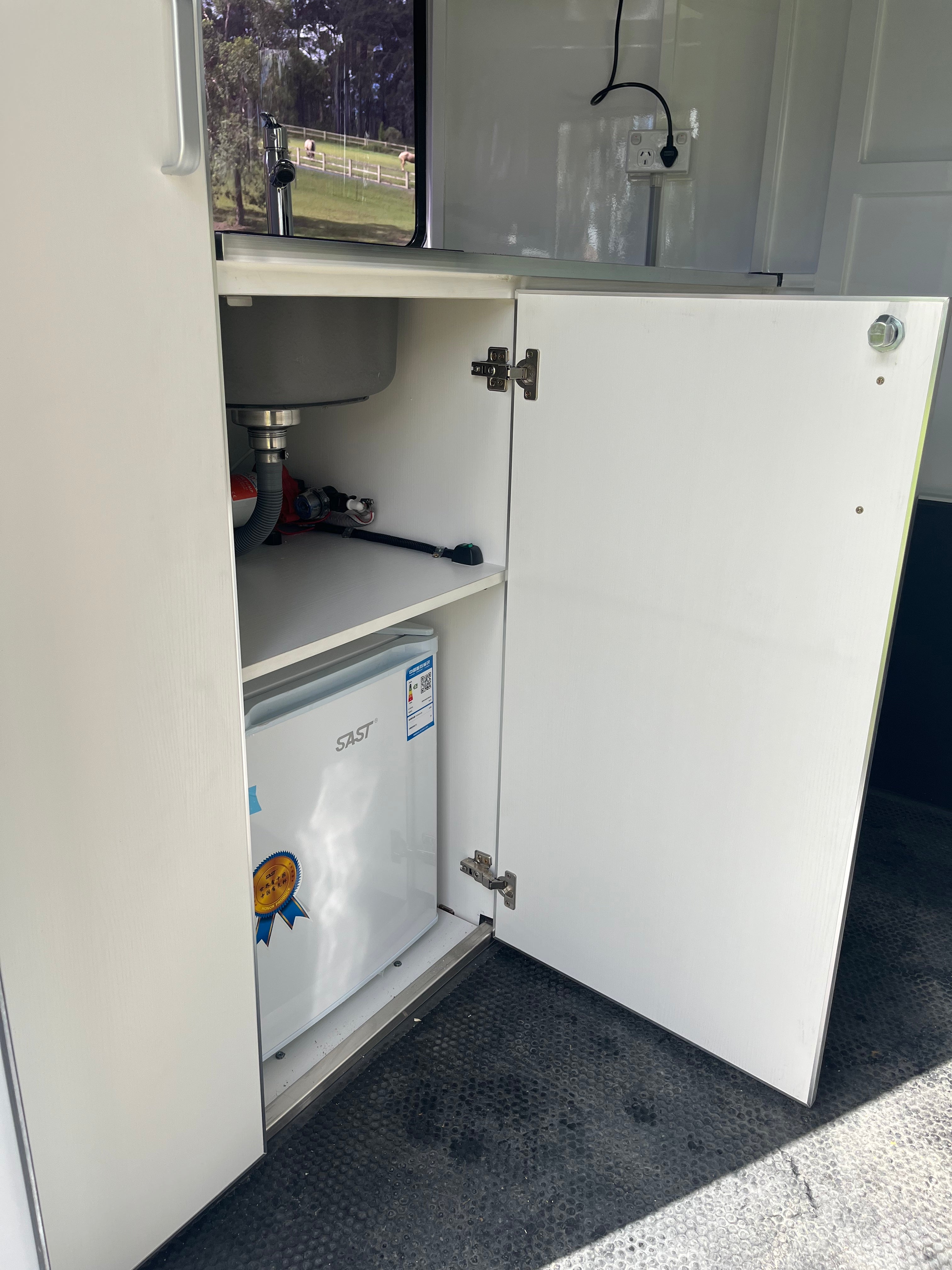 2HSL-L600 RN Prestige Series Deluxe Package