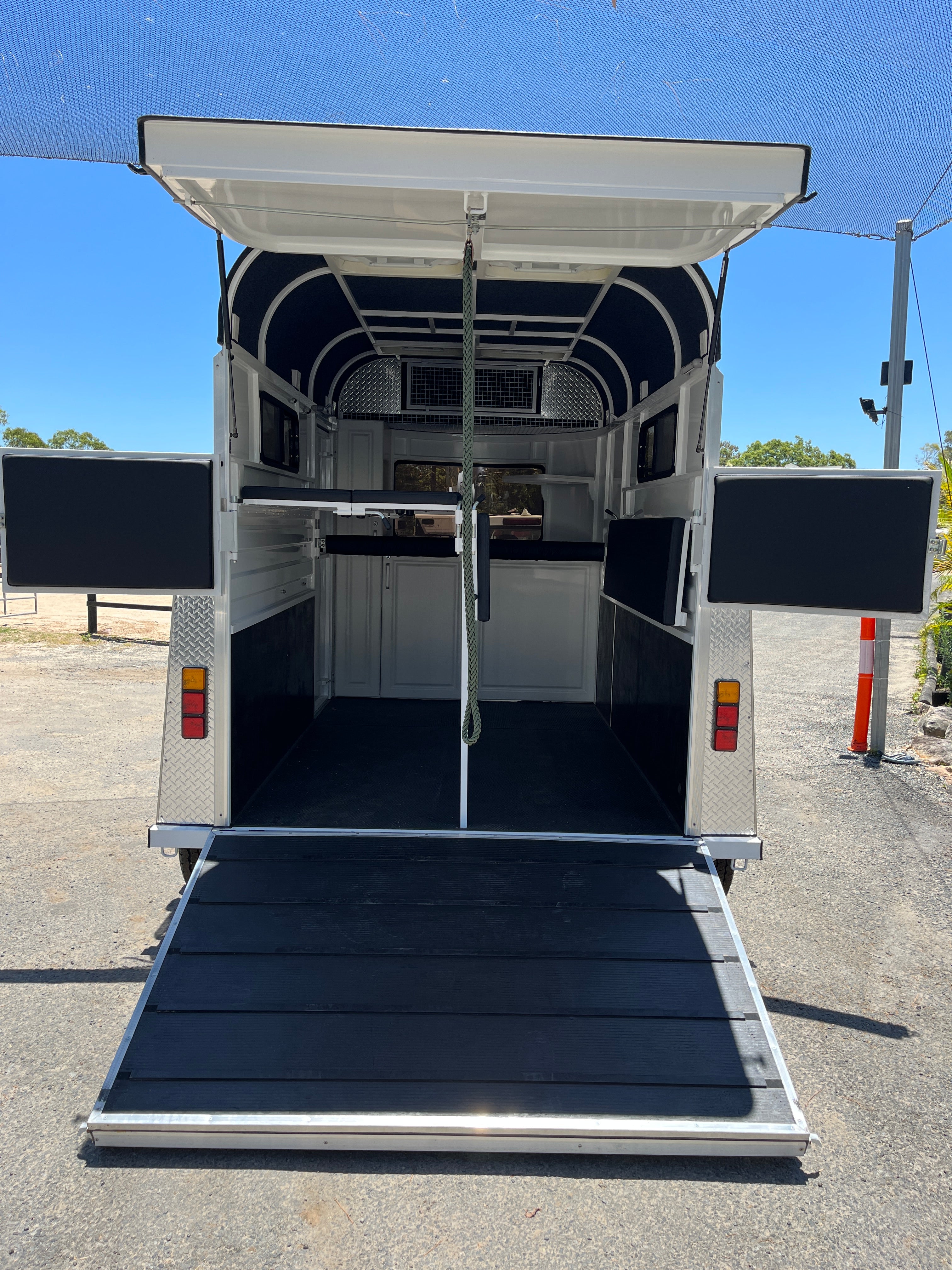 2HSL-L400 RN Classic Series Standard Package