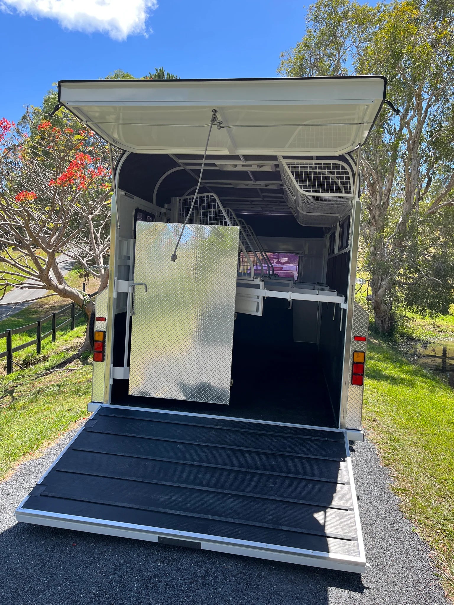 3HAL-S SN Prestige Series + Storage Standard Package