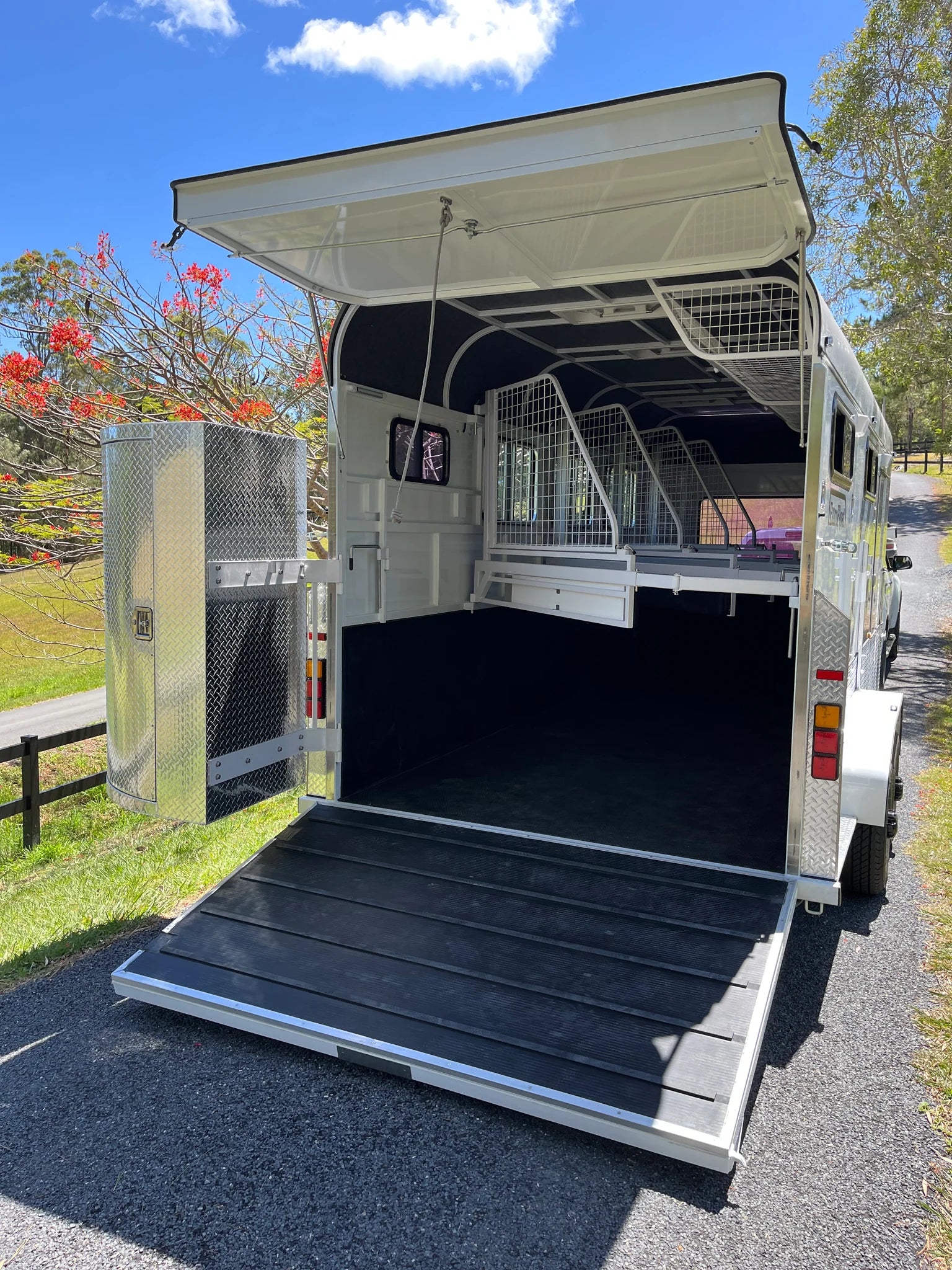 3HAL-S SN Prestige Series + Storage Standard Package