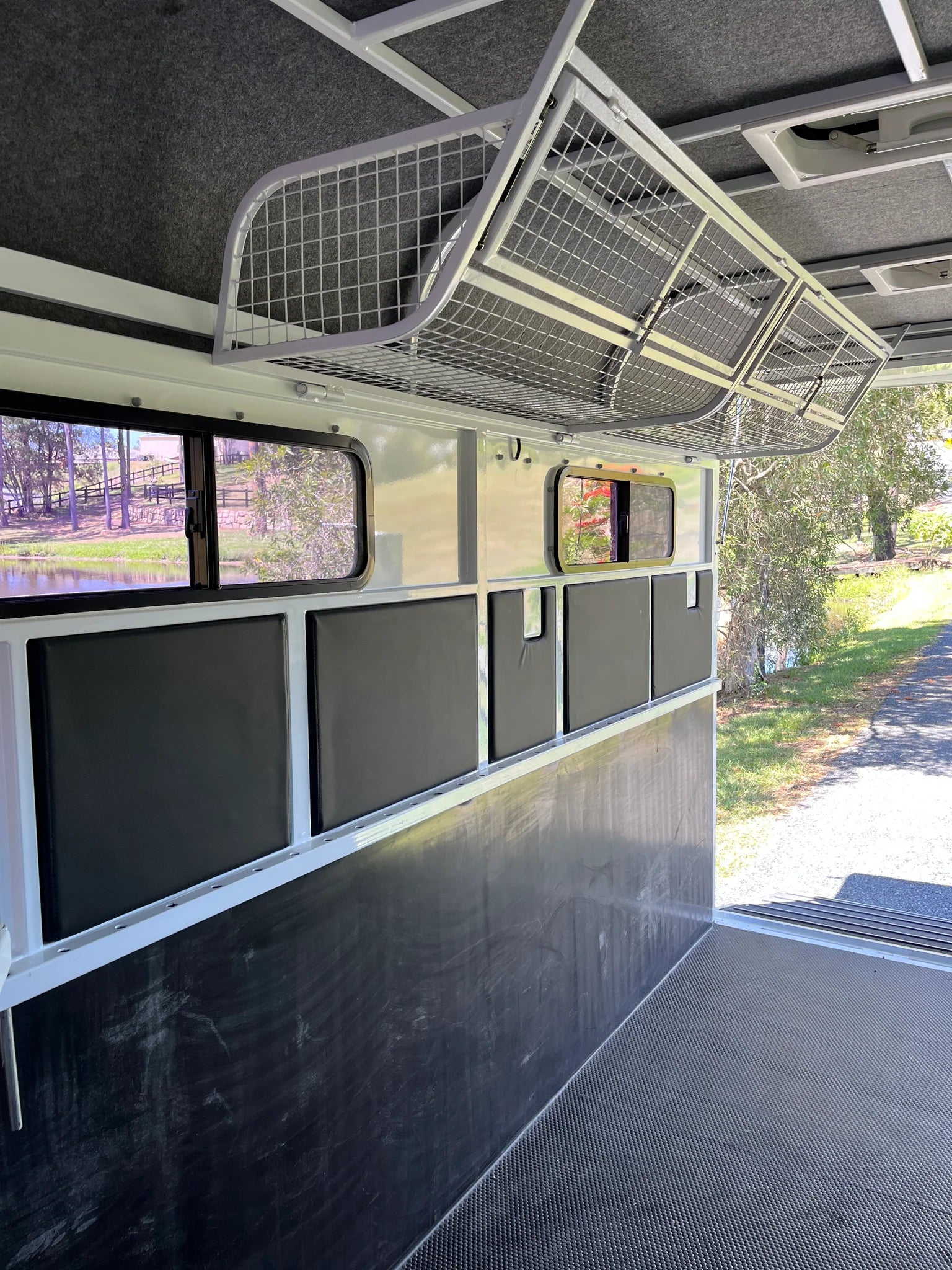 3HAL-S SN Prestige Series + Storage Standard Package