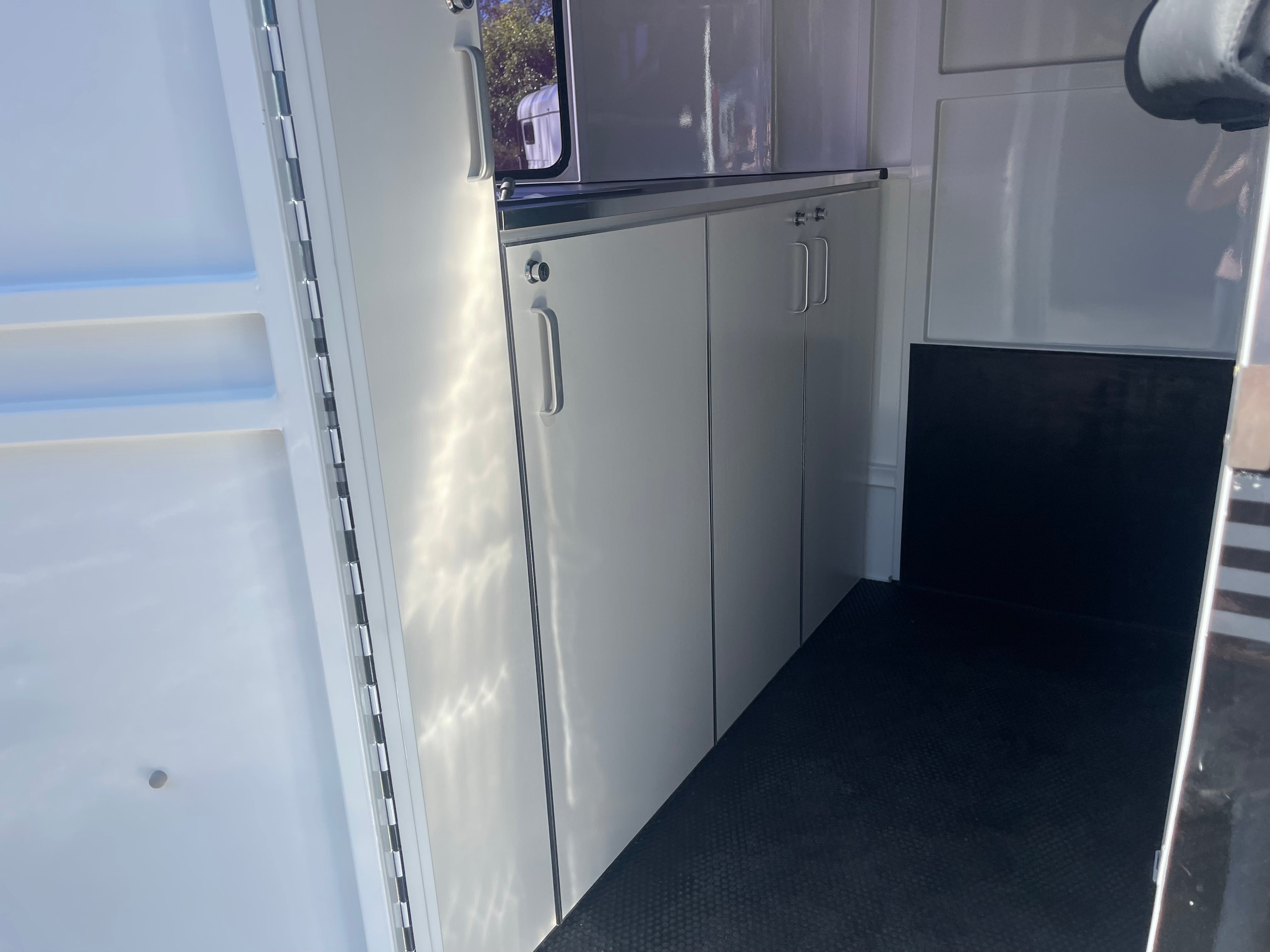 2HSL L600 RN Prestige Series Standard Package