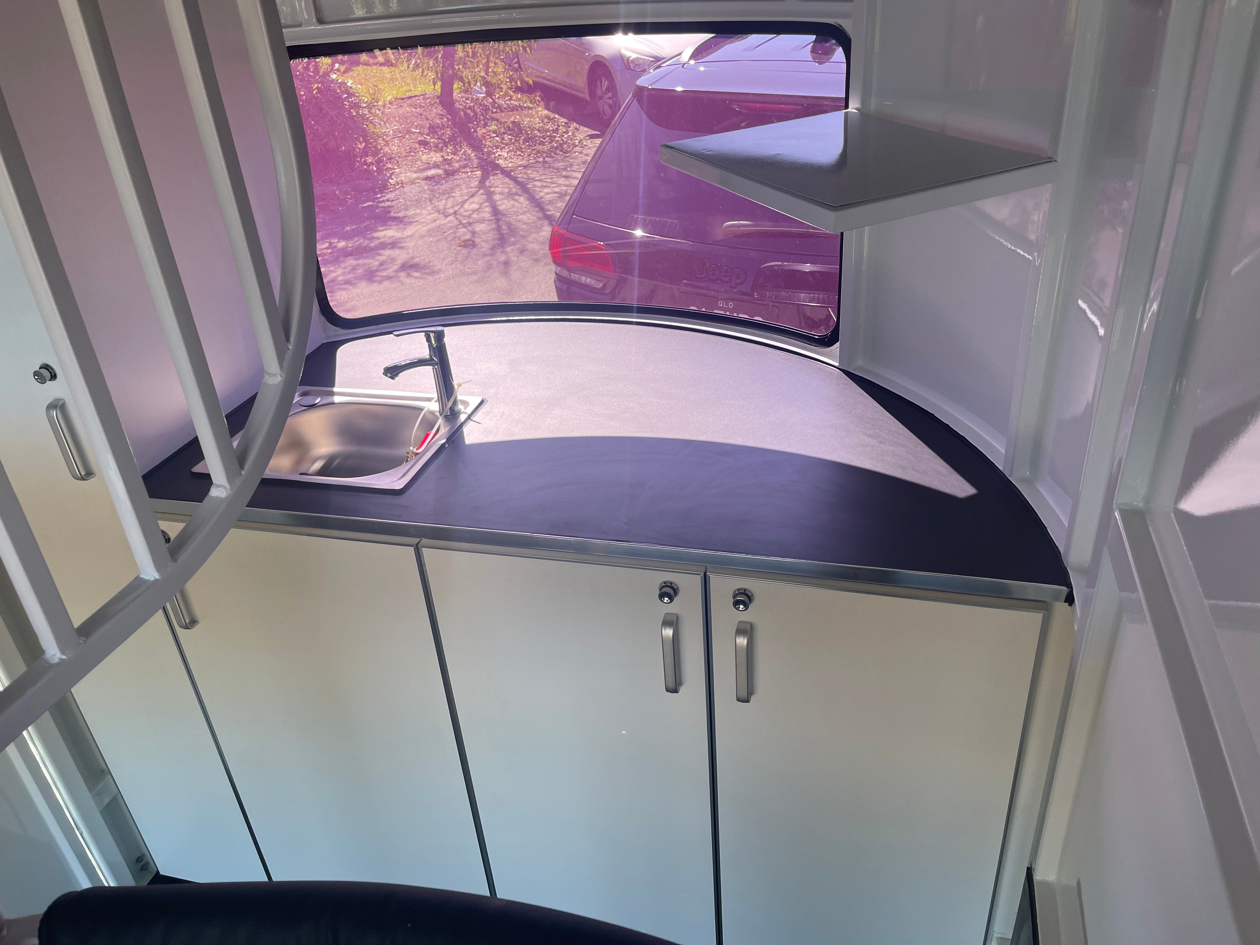 2HSL L600 RN Prestige Series Standard Package