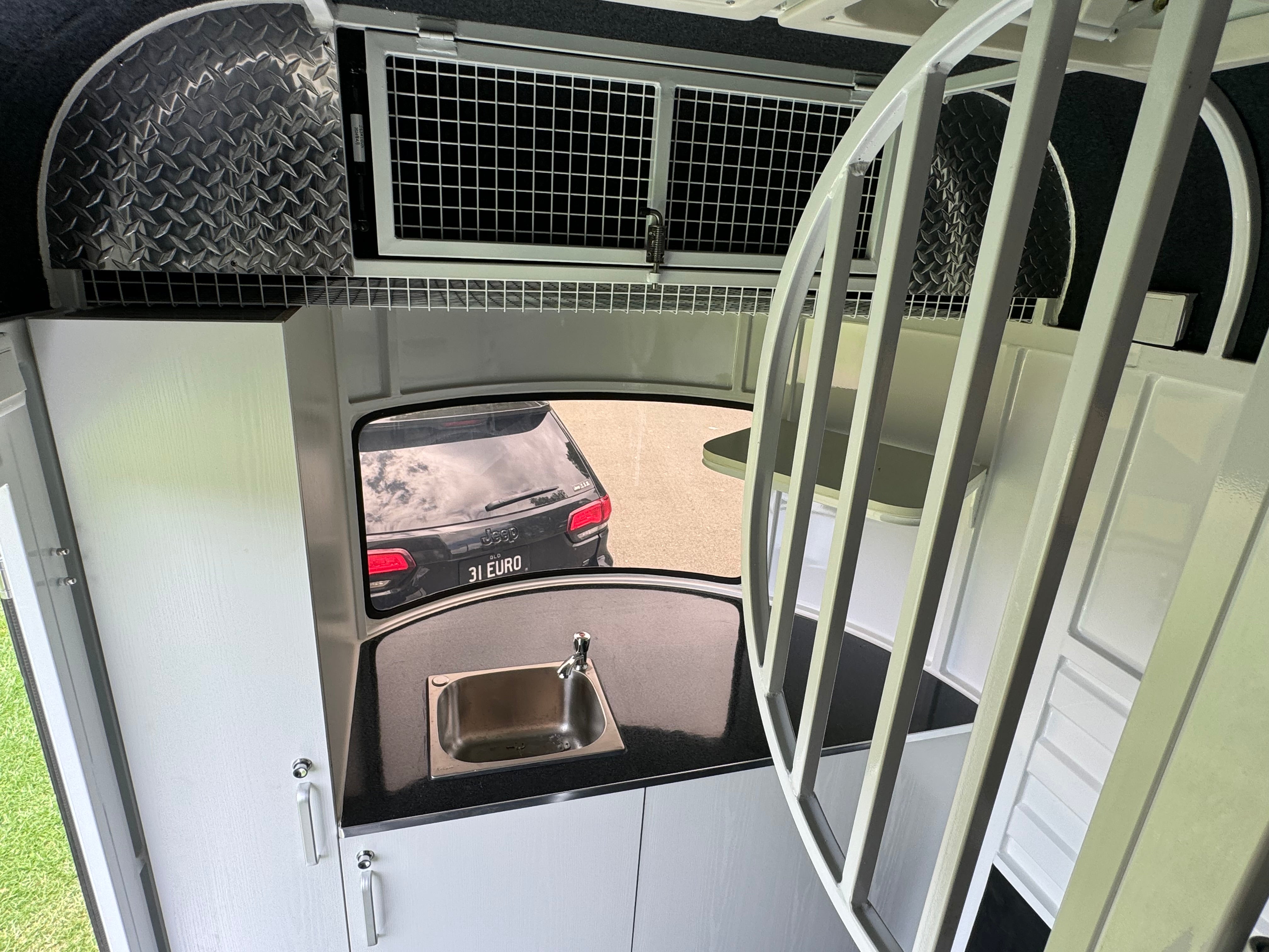 New 2024 Euro Float Classic Series 2HSL-L600 Standard package