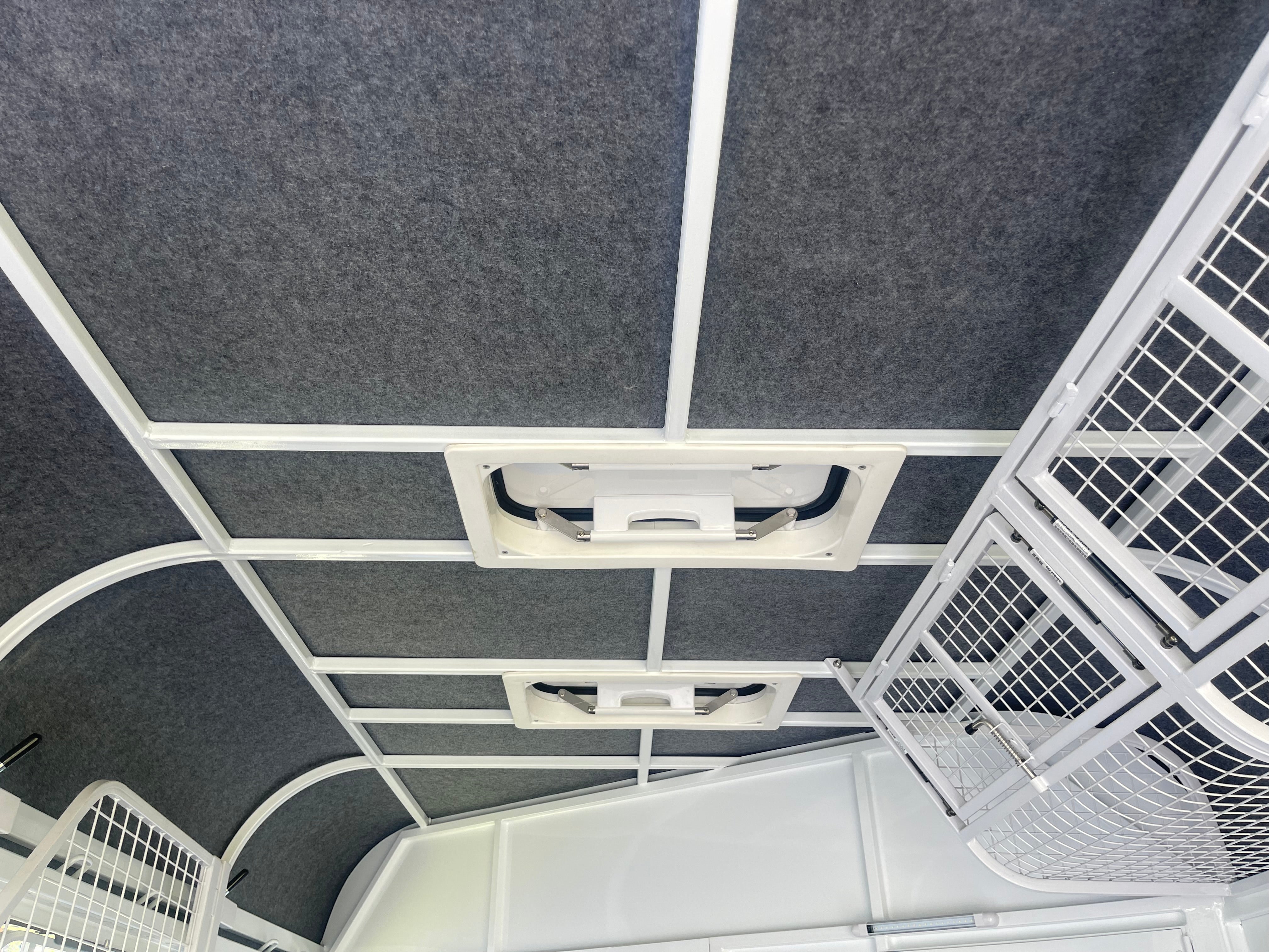 2HAL-O SN (2.1) 4900 RB DIVIDING WALL