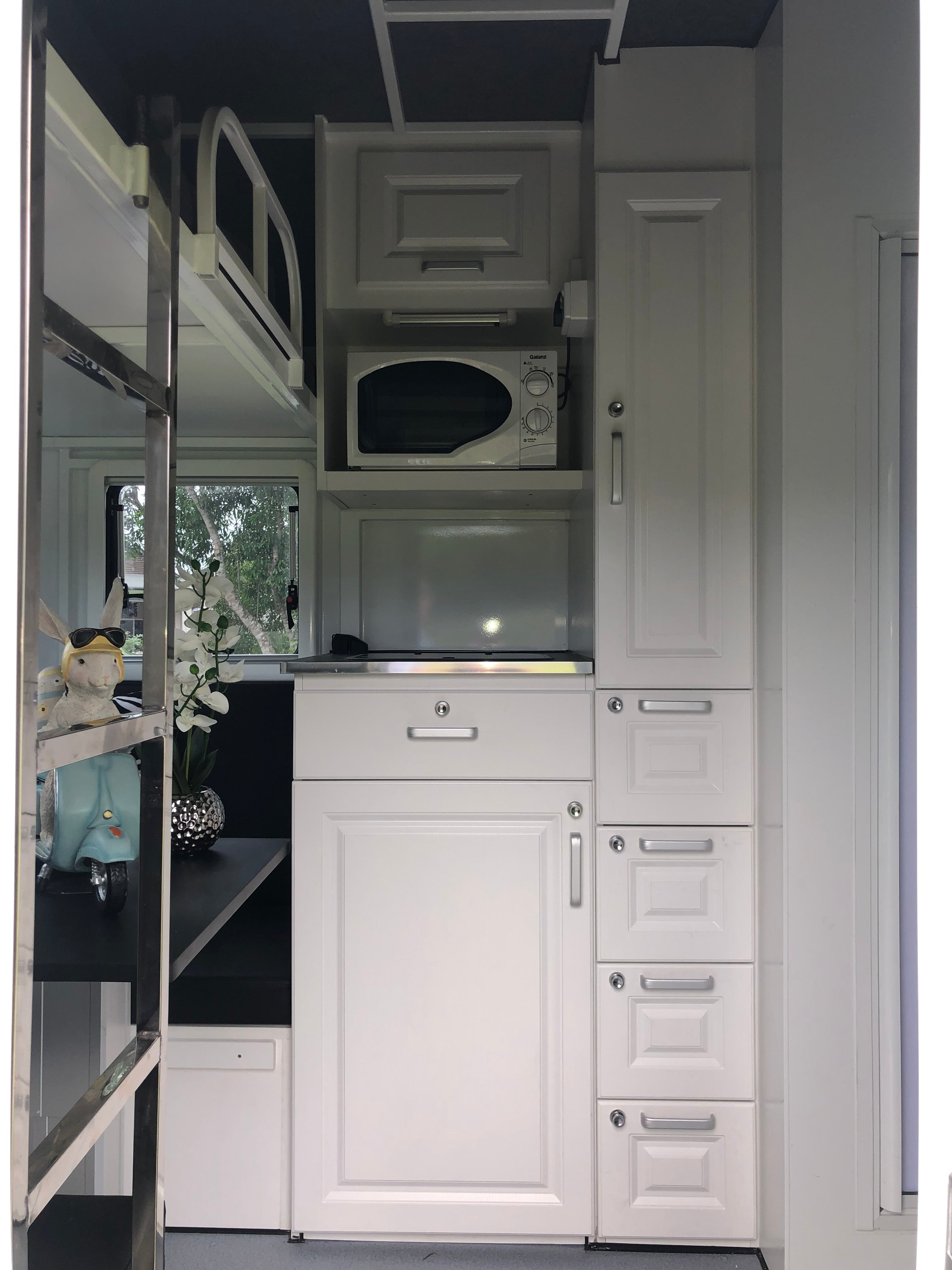2HAL-O SN (2.1) 5475 RB DIVIDING WALL