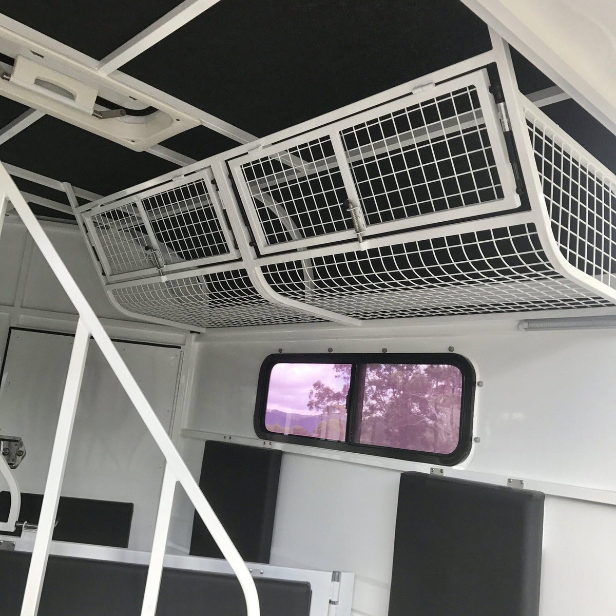 Square nose 2HAL-O SN WB 2.0 angle load horse float built for comfortable overnight trips to shows and events