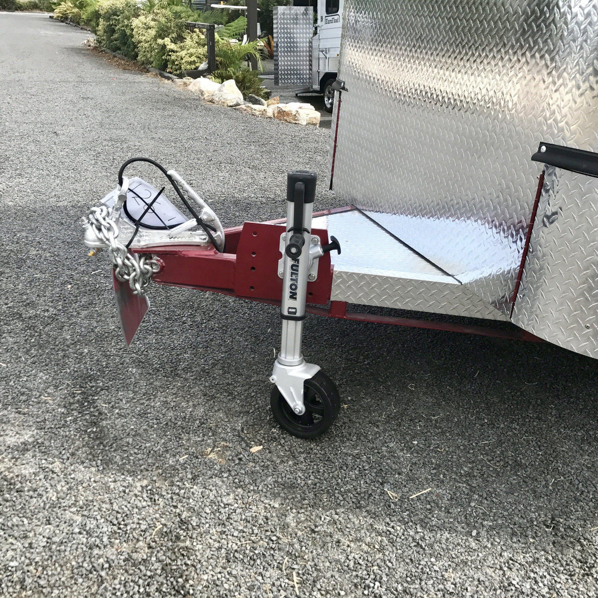 Eurofloat 2HAL-O SN WB 2.0 5106 overnighter horse float with beds in front for overnight stays away