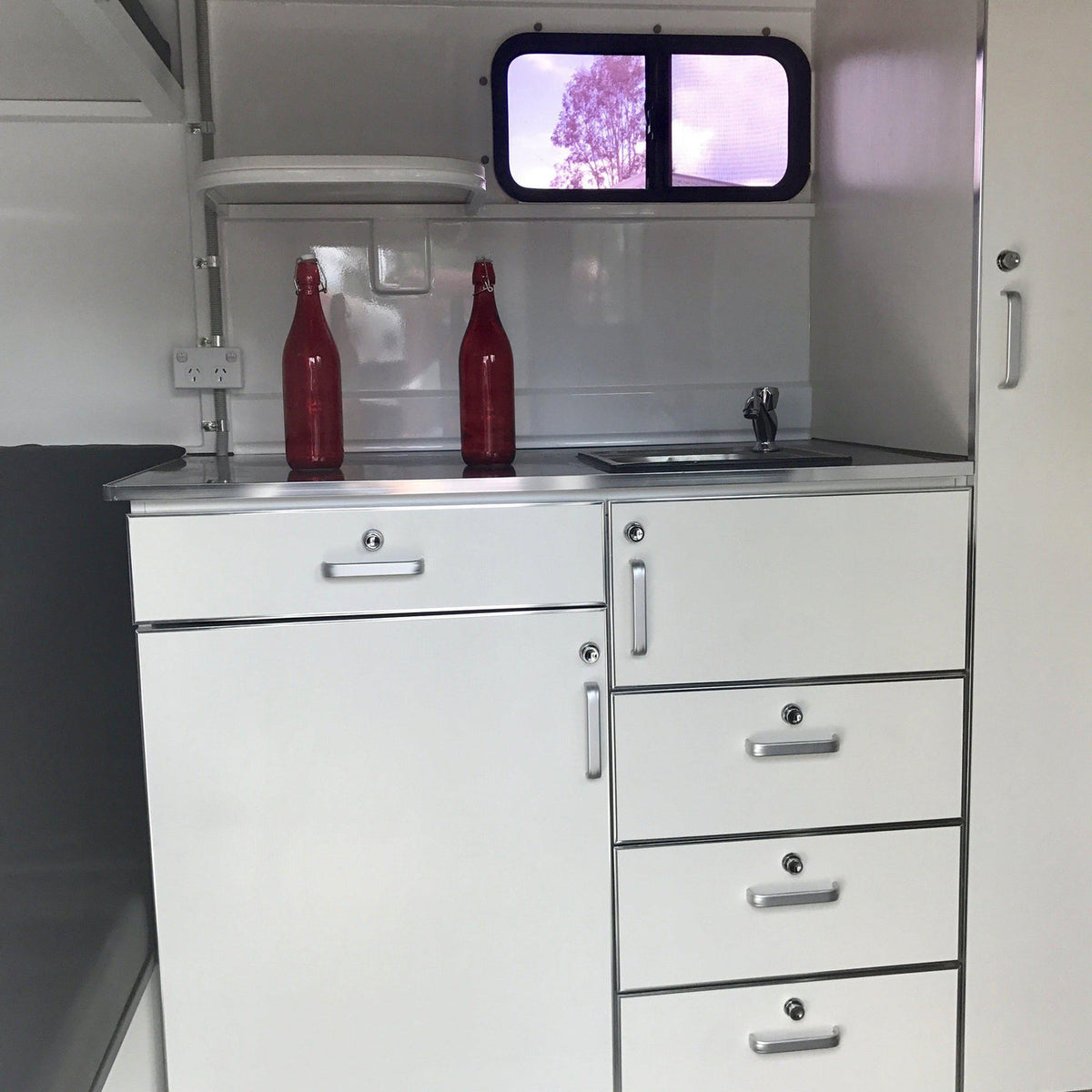 Eurofloat 2HAL-O SN WB 2.0 5106 overnighter horse float combining living space with safe horse transport